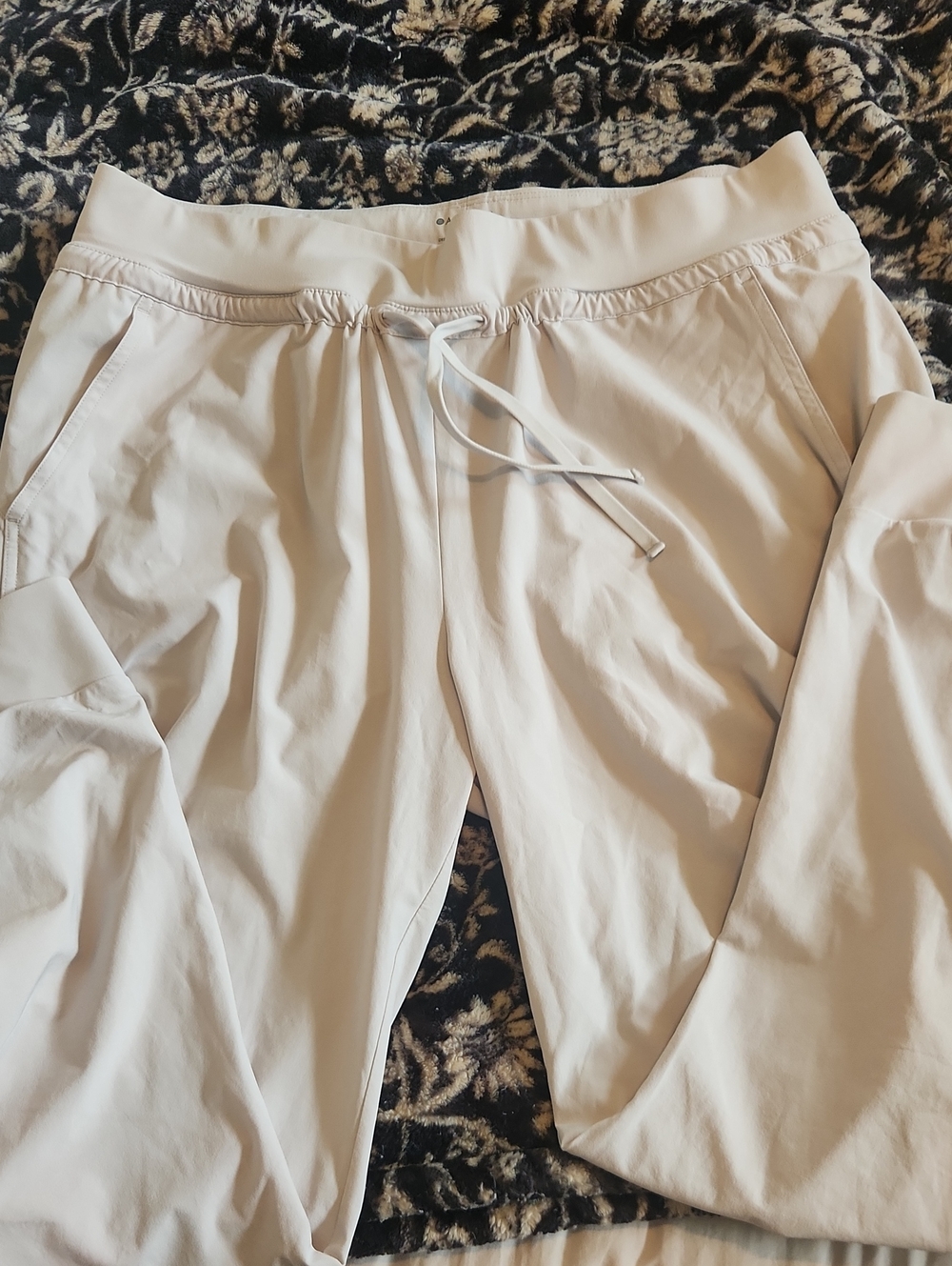 Athleta Pants